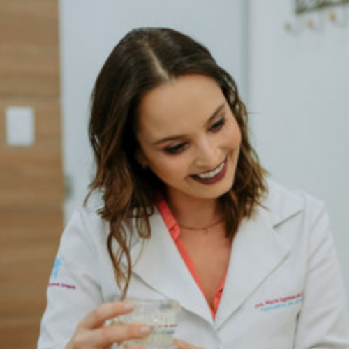 Dra. Maria Campos -Cirurgiã-dentista